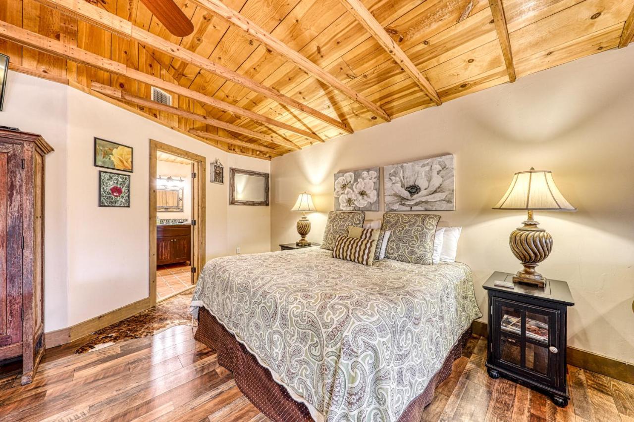 The Studio @ Durst Haus Fredericksburg Esterno foto